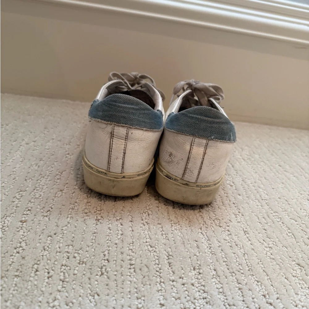 Golden Goose White and Gray Star Sneakers - Picture 4 of 4